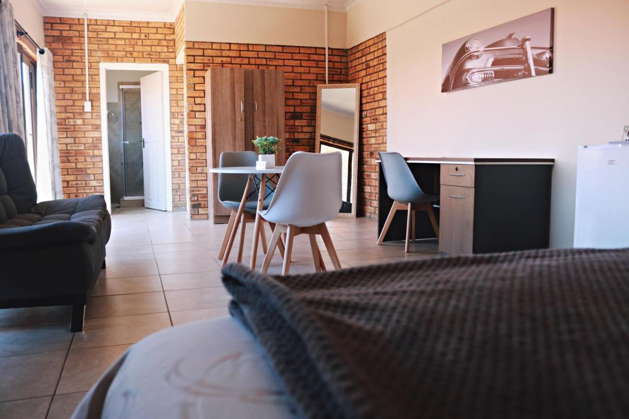 My Guesthouse Kimberley Εξωτερικό φωτογραφία