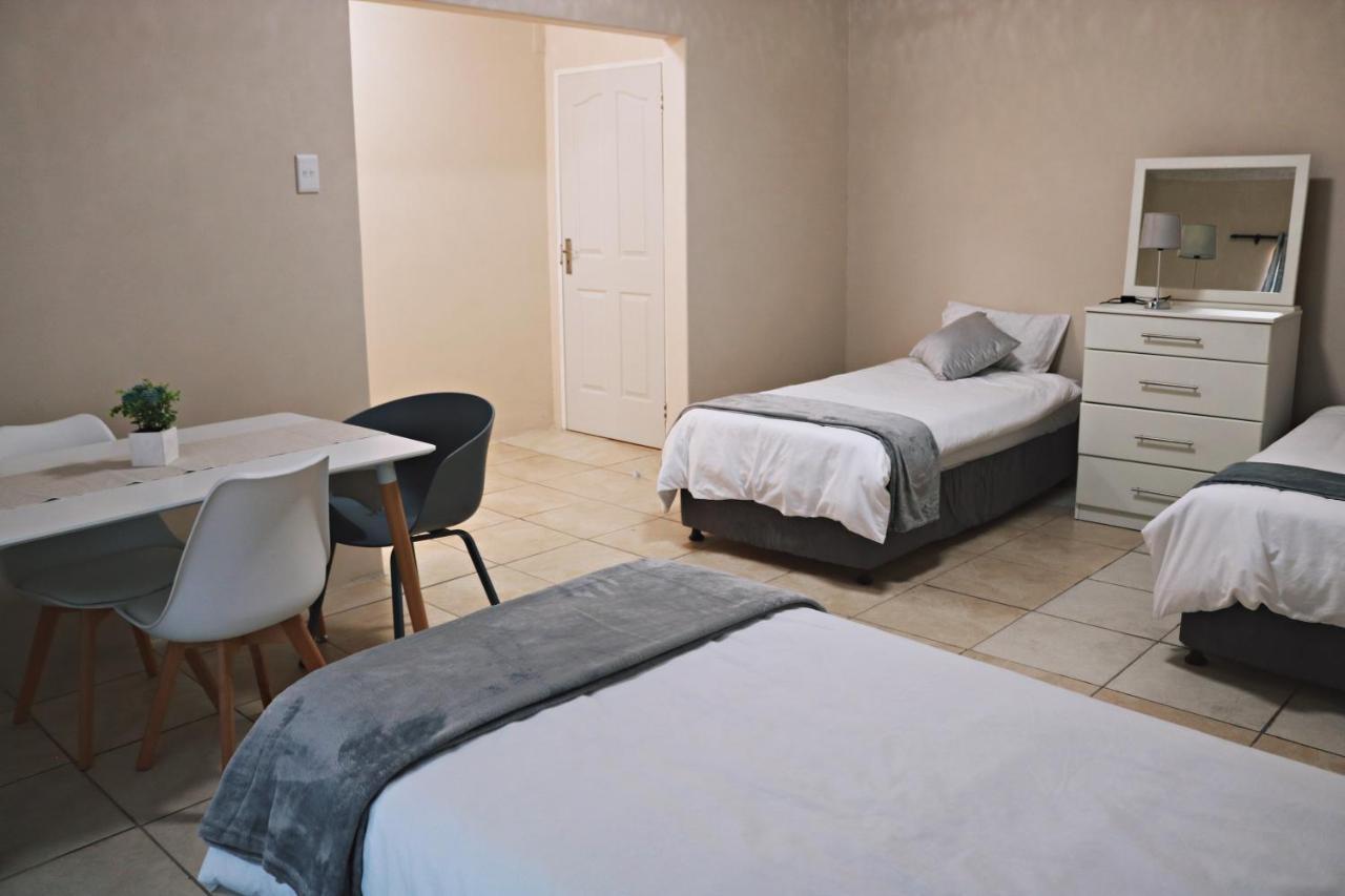 My Guesthouse Kimberley Εξωτερικό φωτογραφία