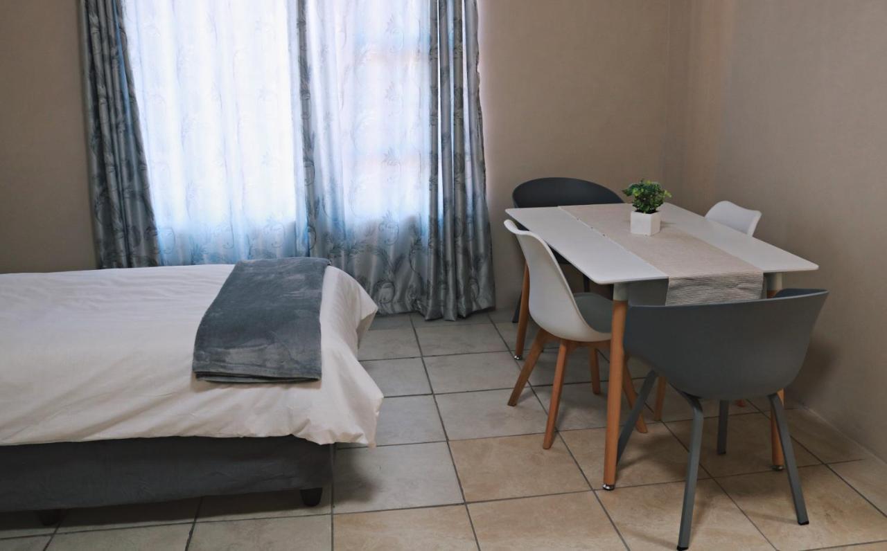 My Guesthouse Kimberley Εξωτερικό φωτογραφία